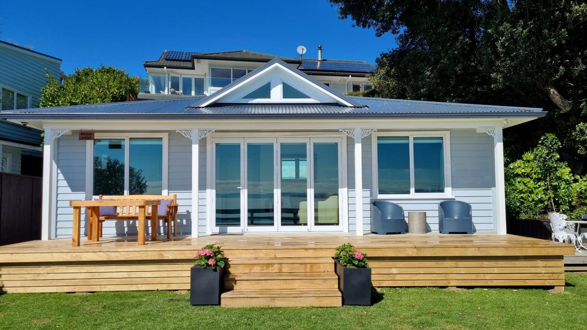 Red Rock Cottage, Beachfront Luxury Clarks Beach Kültér fotó